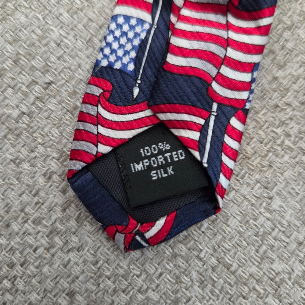 American Traditions Mens Silk Necktie American Flag Patriotic Stars Stripes Navy - Picture 5 of 6